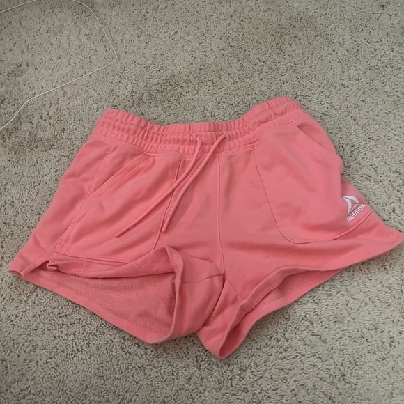 XS women’s pink reebok comfy shorts - Picture 1 of 4
